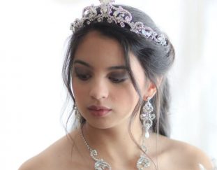hair-accessories-brides-use